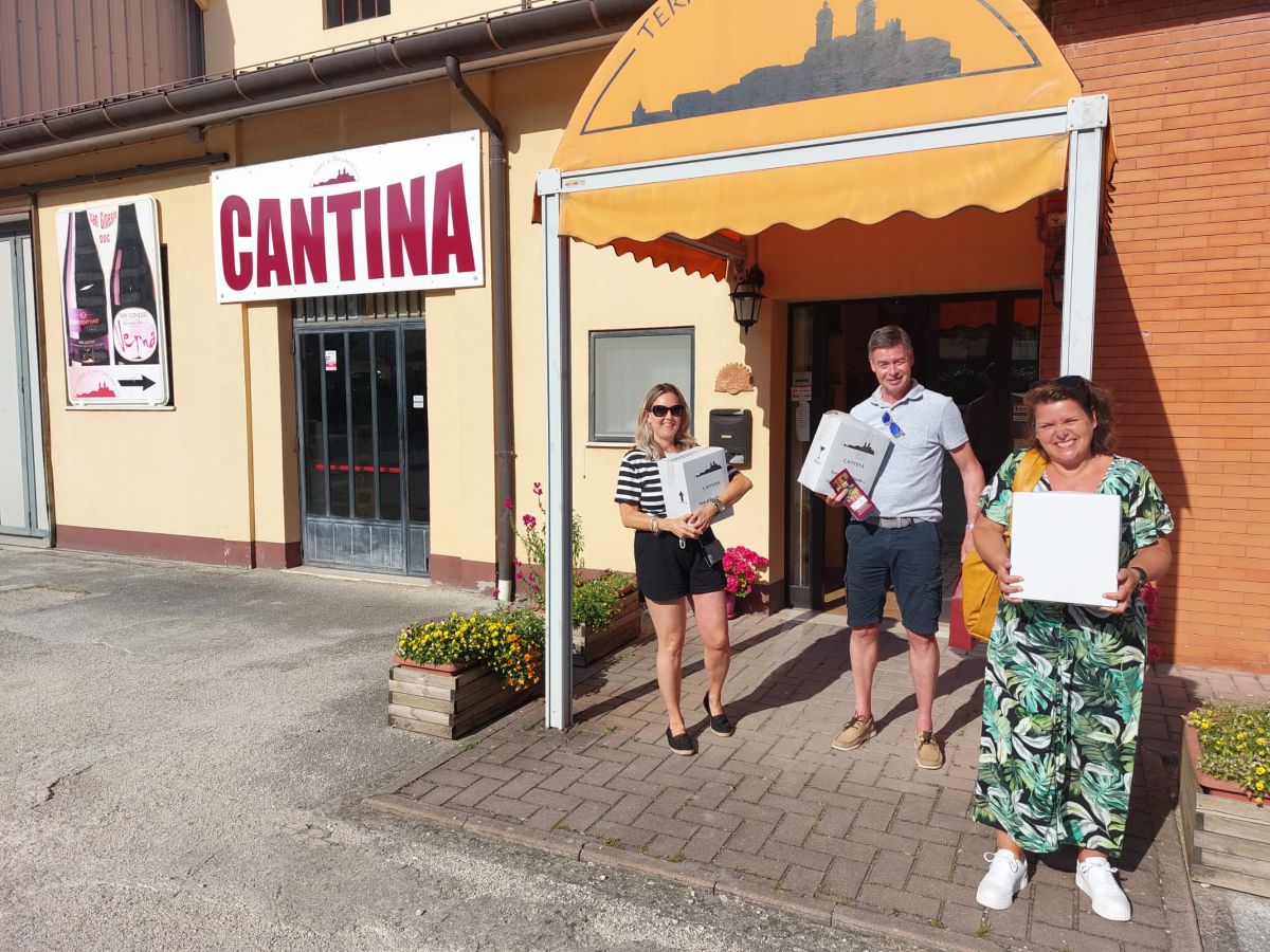 Wijnproeverij le marche